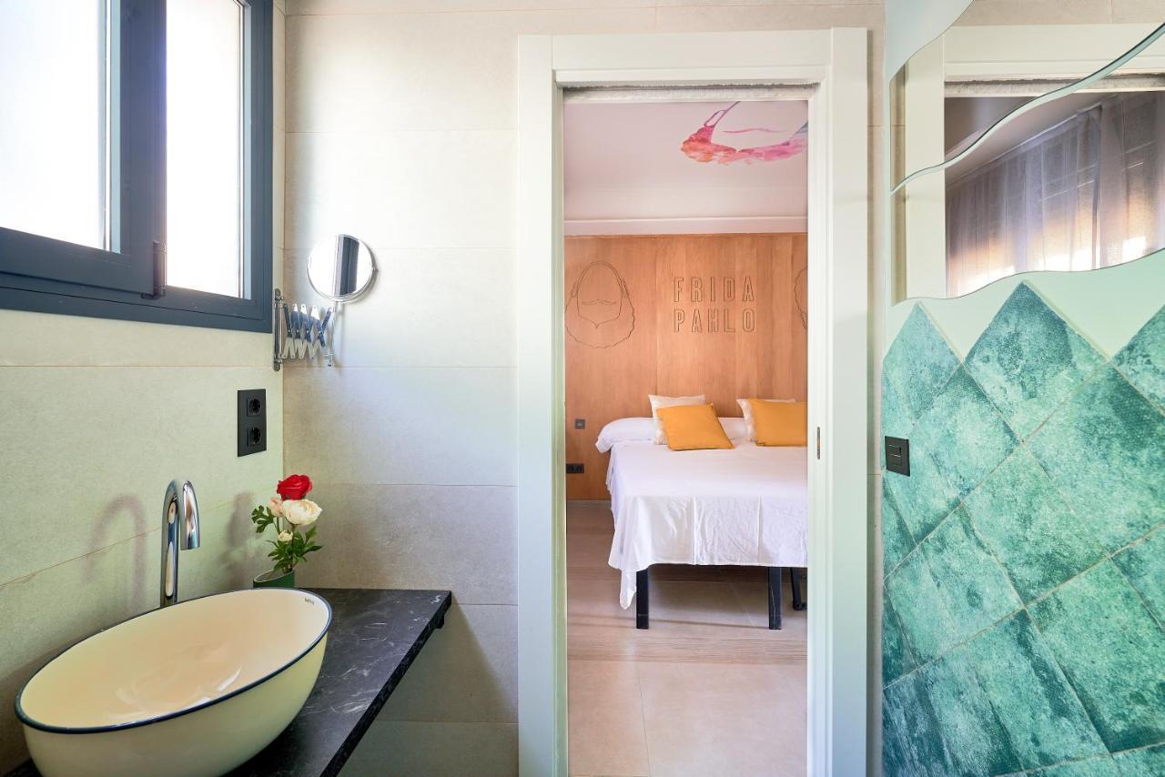 Frida Pahlo Apartment *